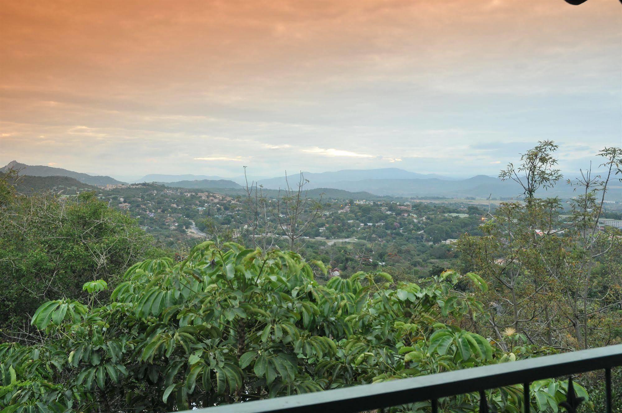 Sunset Manor Bed & Breakfast Mbombela Eksteriør bilde